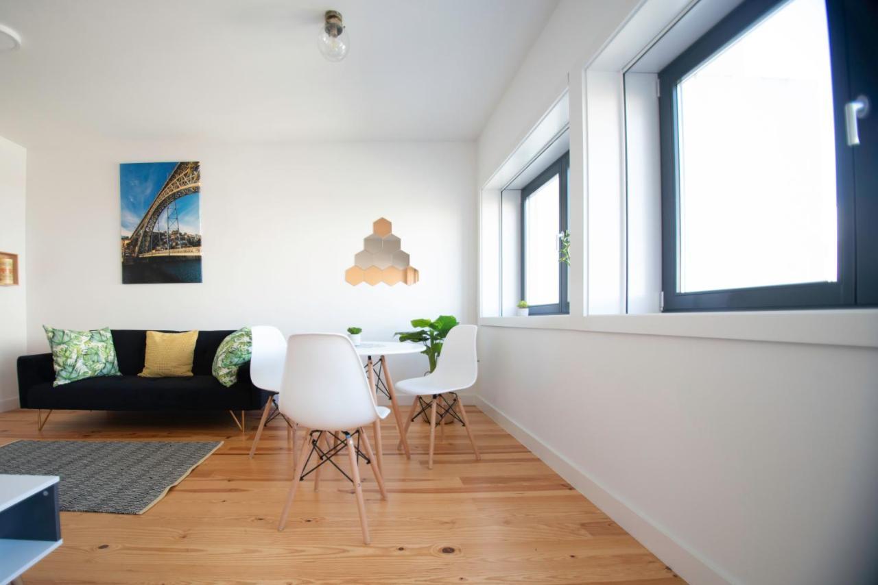 Guest H4U - Porto Batalha City Center מראה חיצוני תמונה